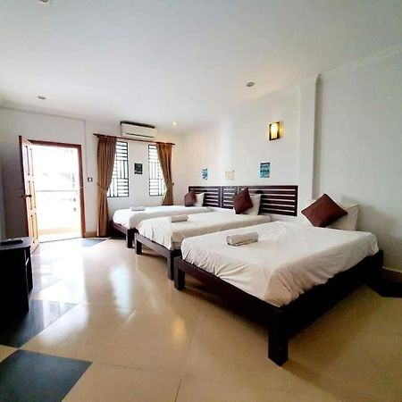 Aime House & Niisaii Apartment Phnom Penh Bagian luar foto
