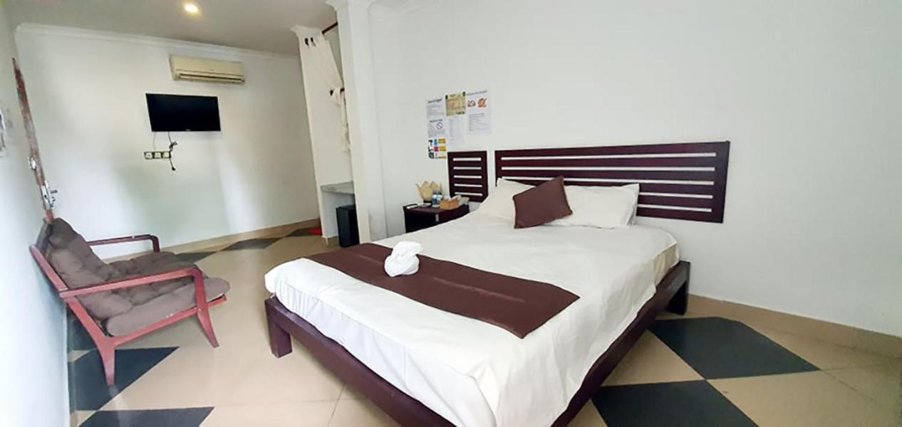 Aime House & Niisaii Apartment Phnom Penh Bagian luar foto