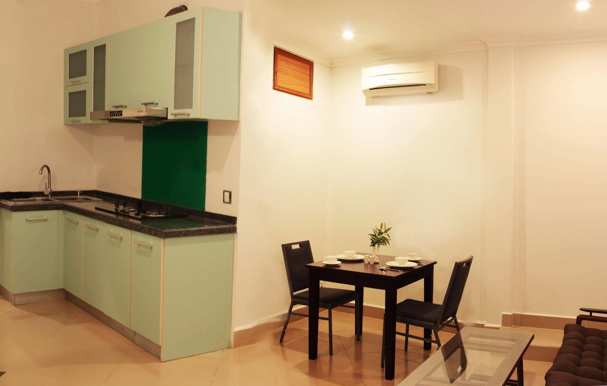 Aime House & Niisaii Apartment Phnom Penh Bagian luar foto