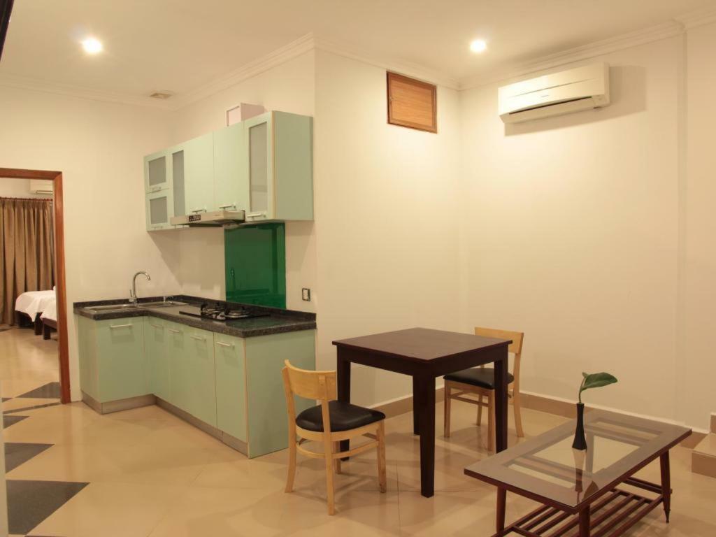 Aime House & Niisaii Apartment Phnom Penh Bagian luar foto